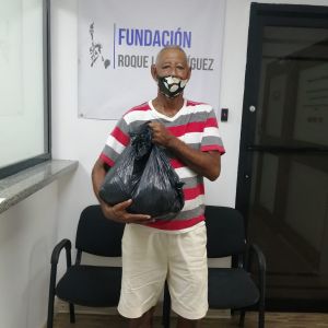 13 10 2021 ENTREGA DE ALIMENTOS SILVIO DE LOS SANTOS